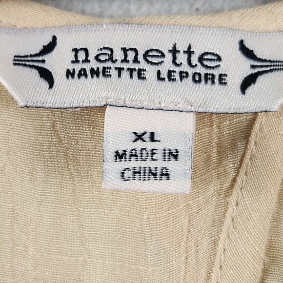 Nanette Lepore Curved Yoke Blouse Women’s SZ XL Beige Flowy Romantic EUC - Picture 3 of 12